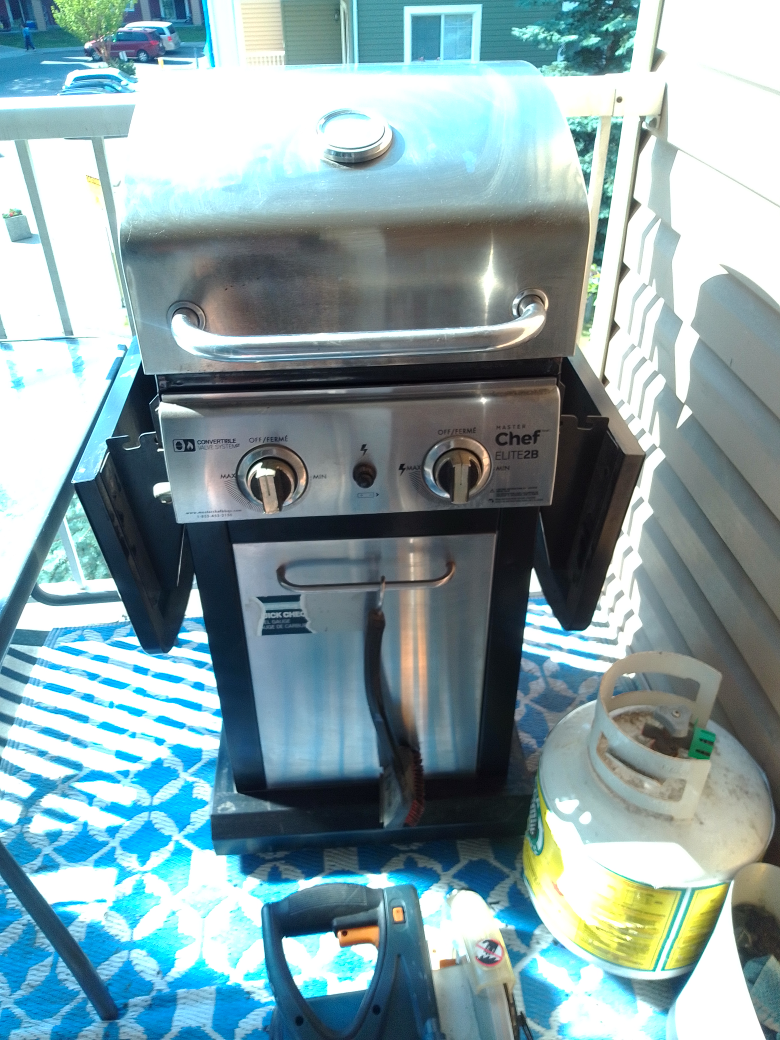 Master Chef Elite 2B Propane BBQ