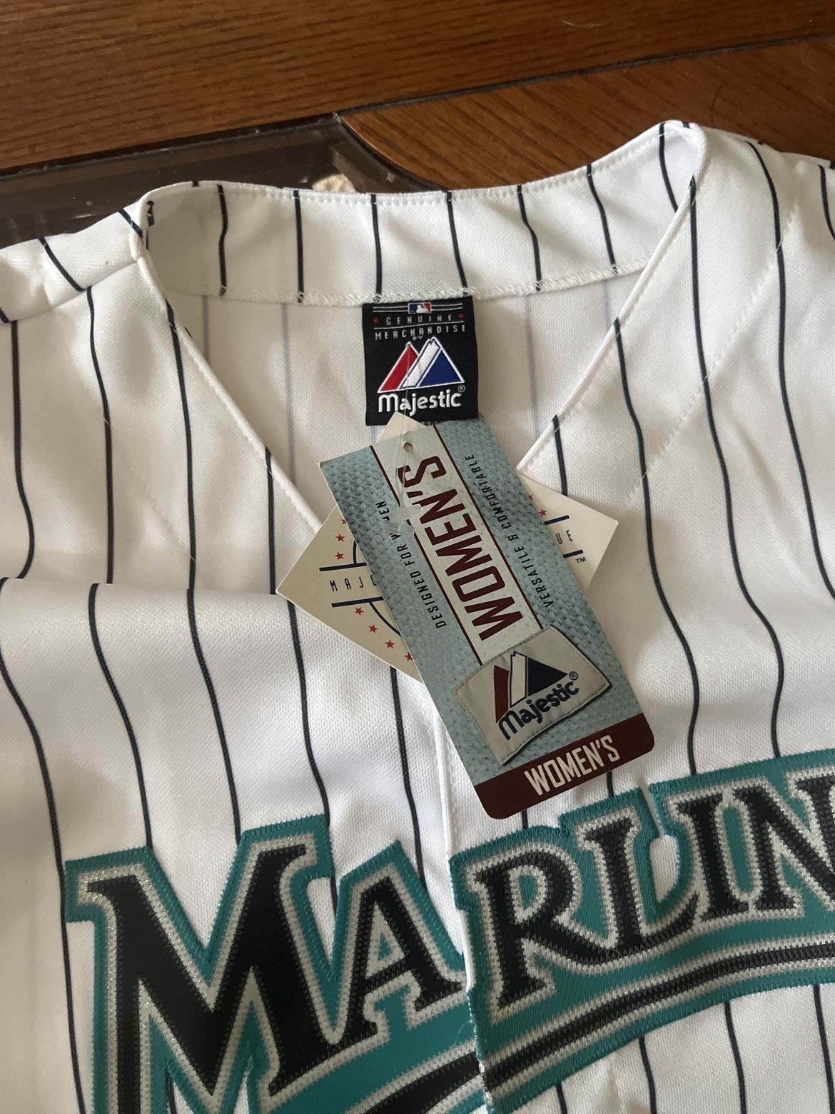 Authentic women Marlins jersey image indicator(2)