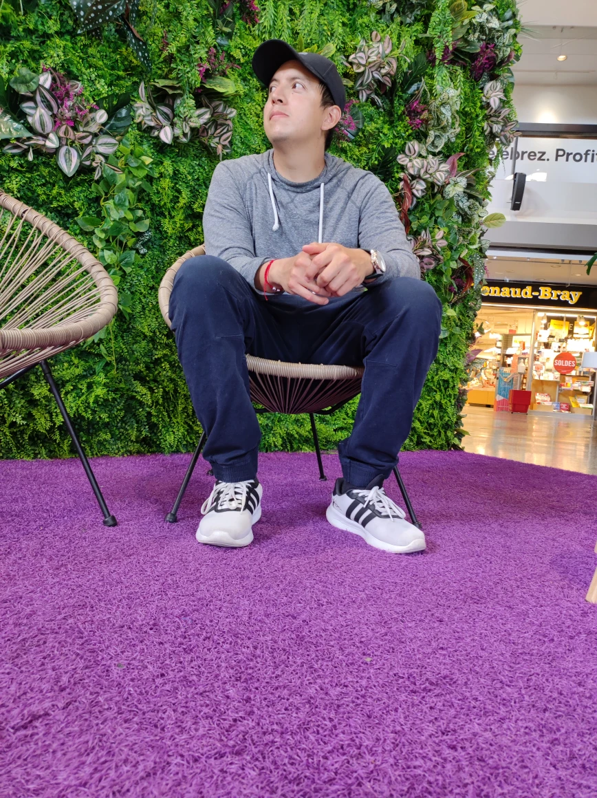 Juan Carlos Lobato profile