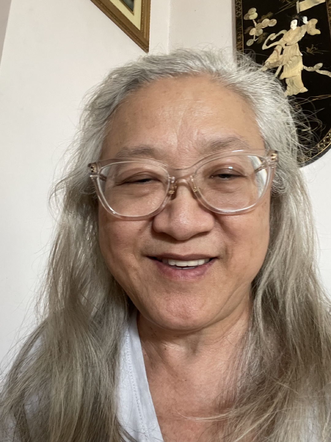 Patricia LR profile