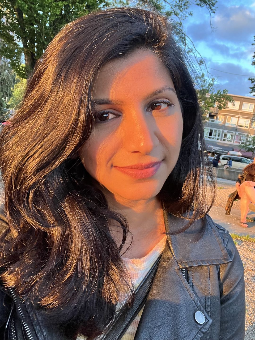 Alisha profile