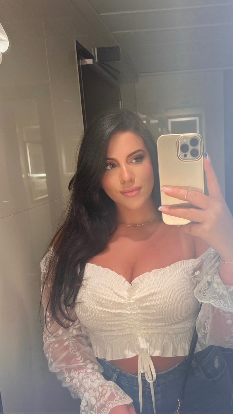 Danielle profile