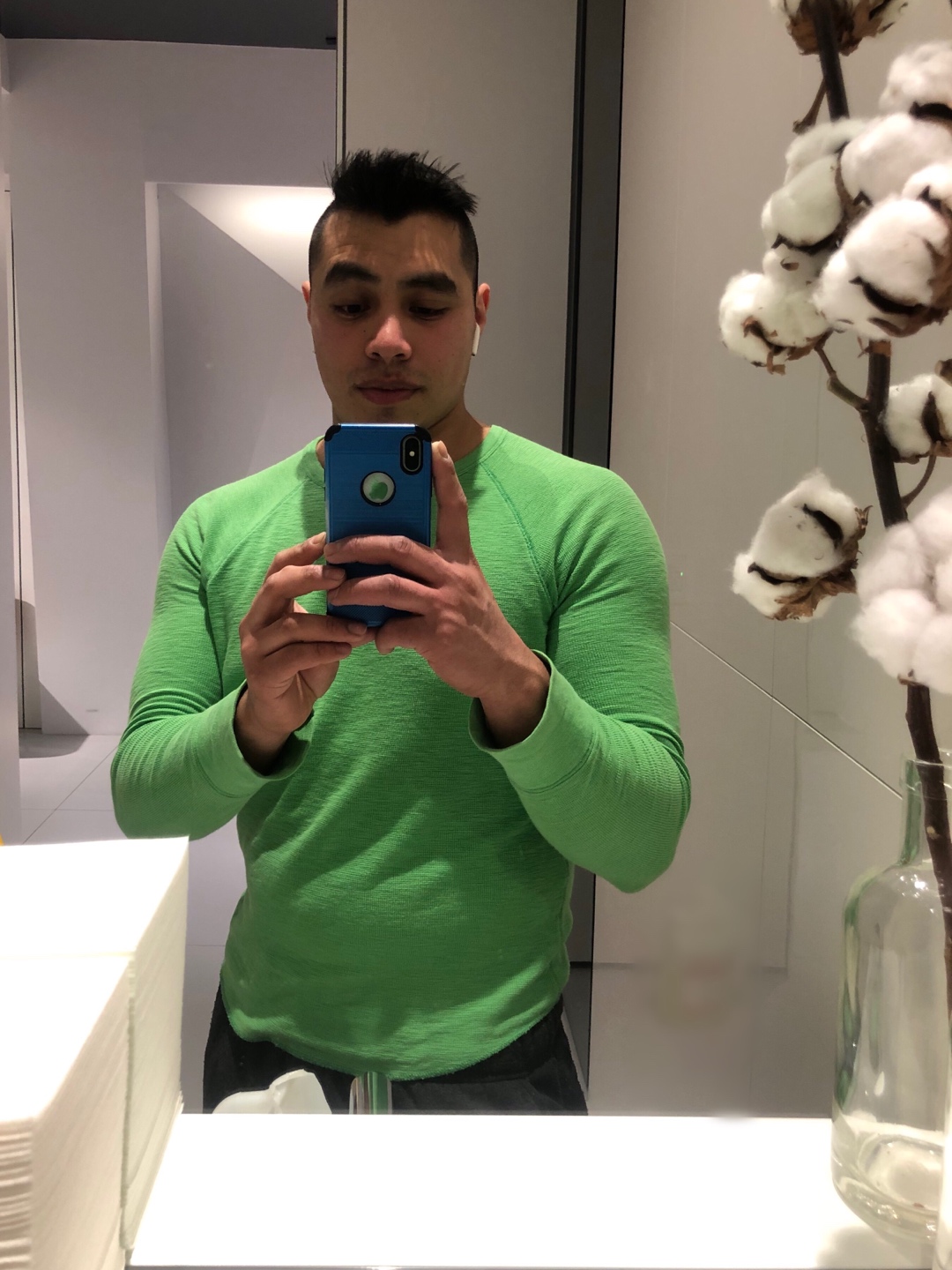 Luis profile