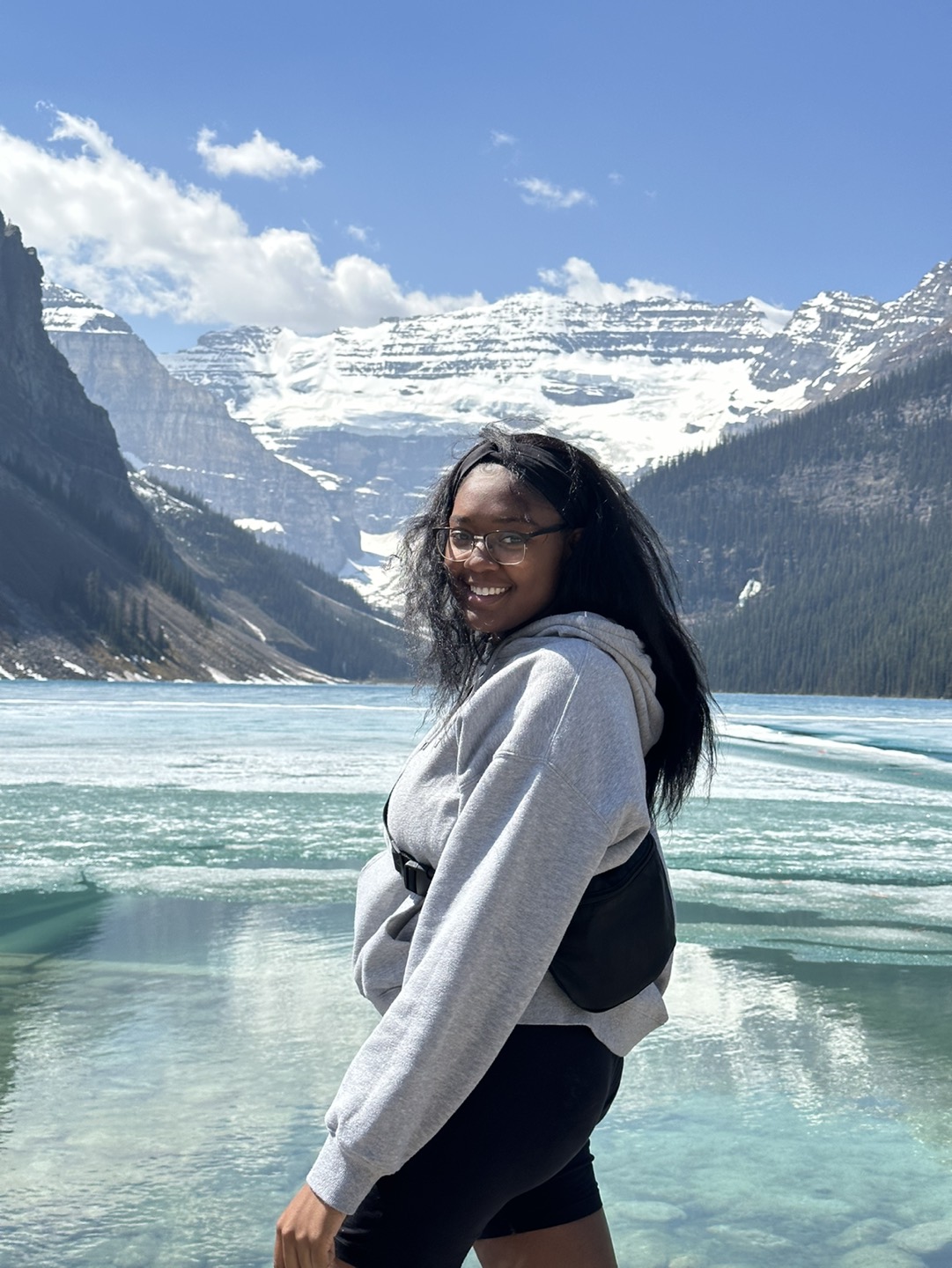 Tiyarah profile