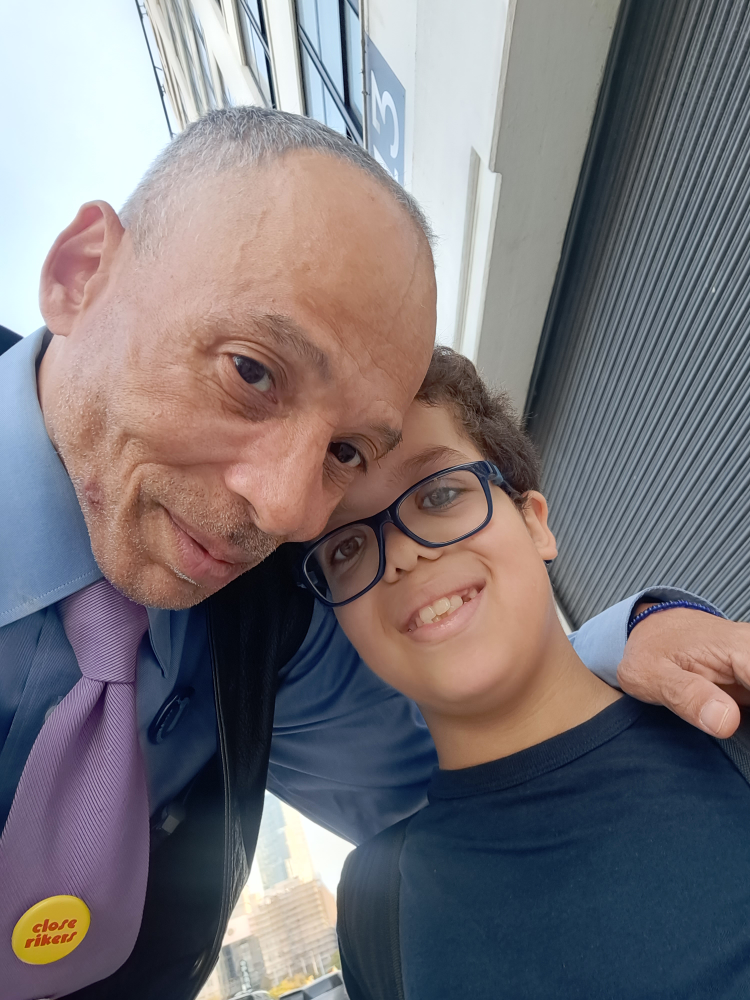 Victor M Herrera profile