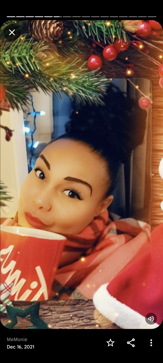 Simone profile