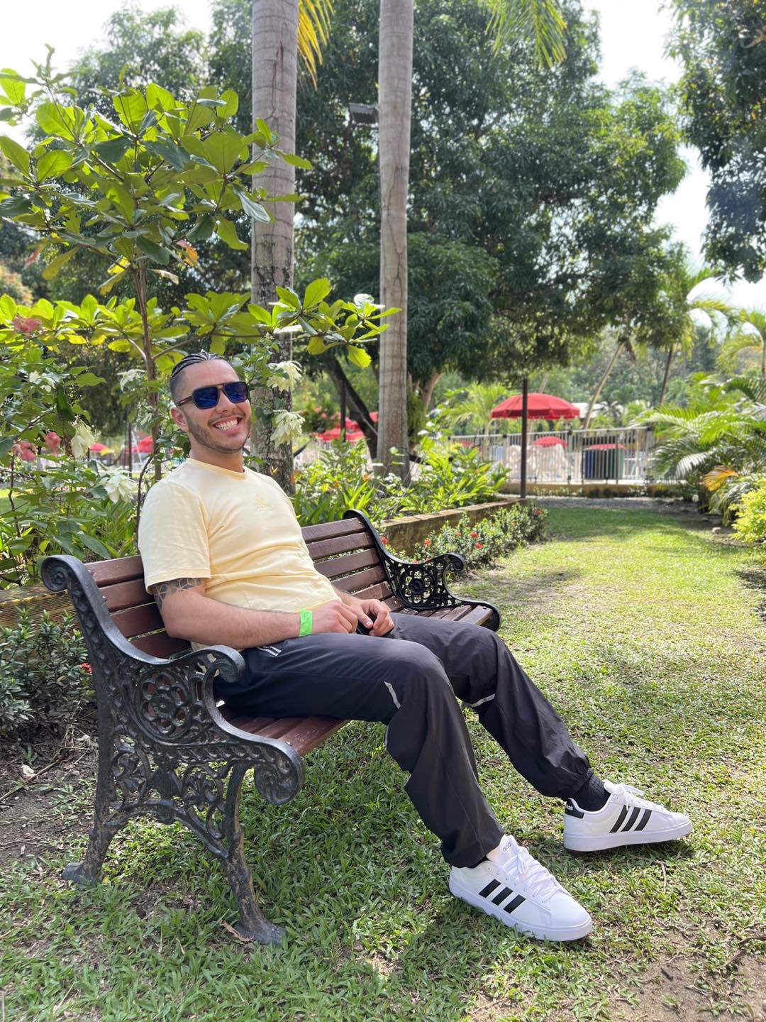 Gustaco Salazar profile