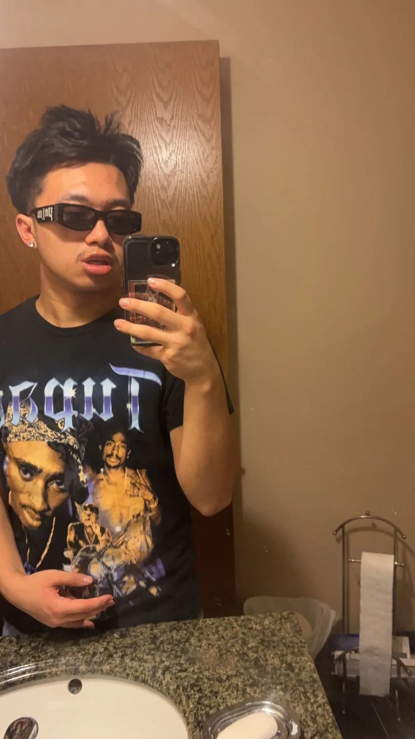 Angelo Flores profile