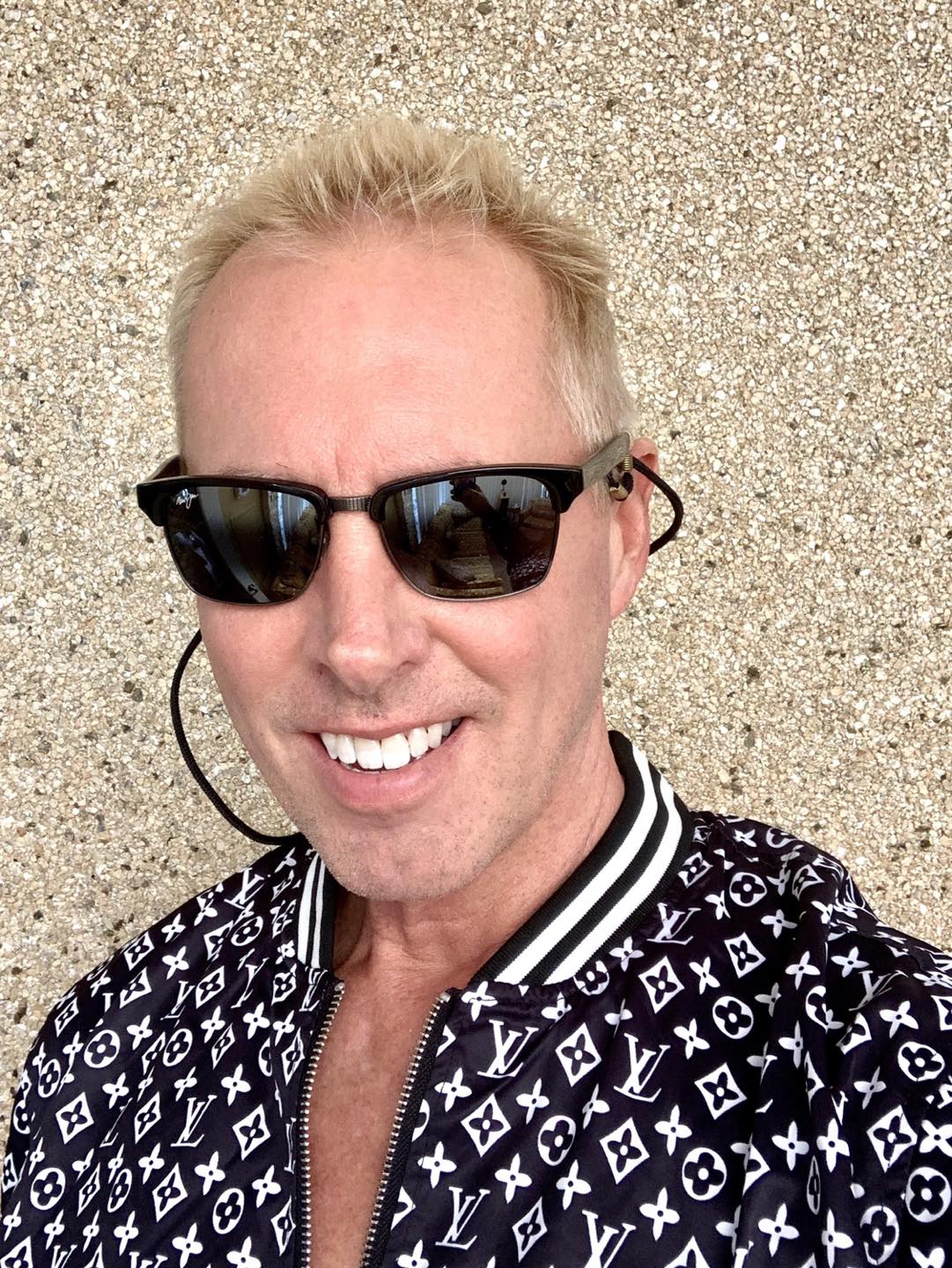 Wayne profile