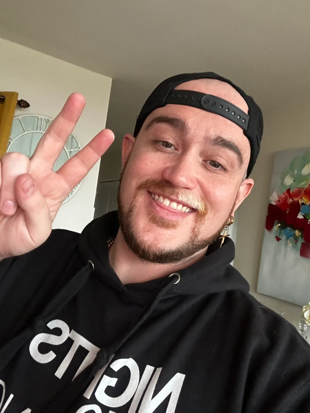 Mitchell Avery profile