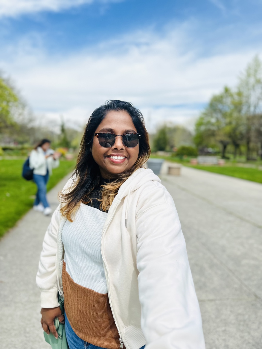 Dineesha profile