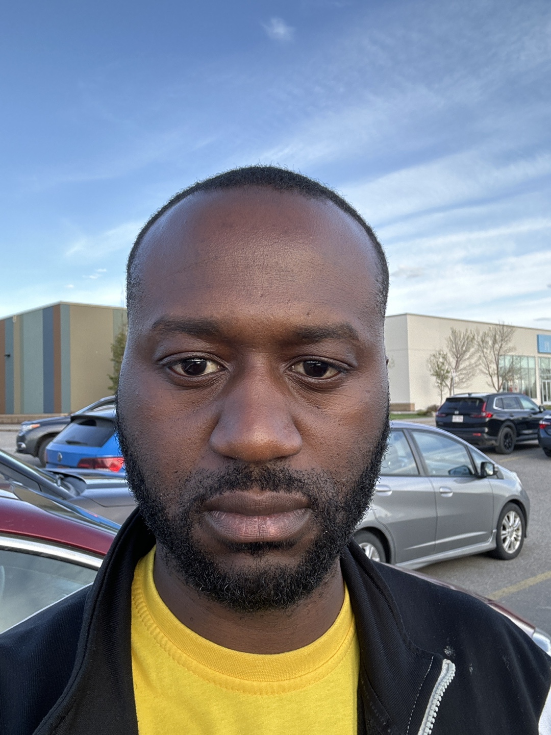 LIONEL SACKER profile