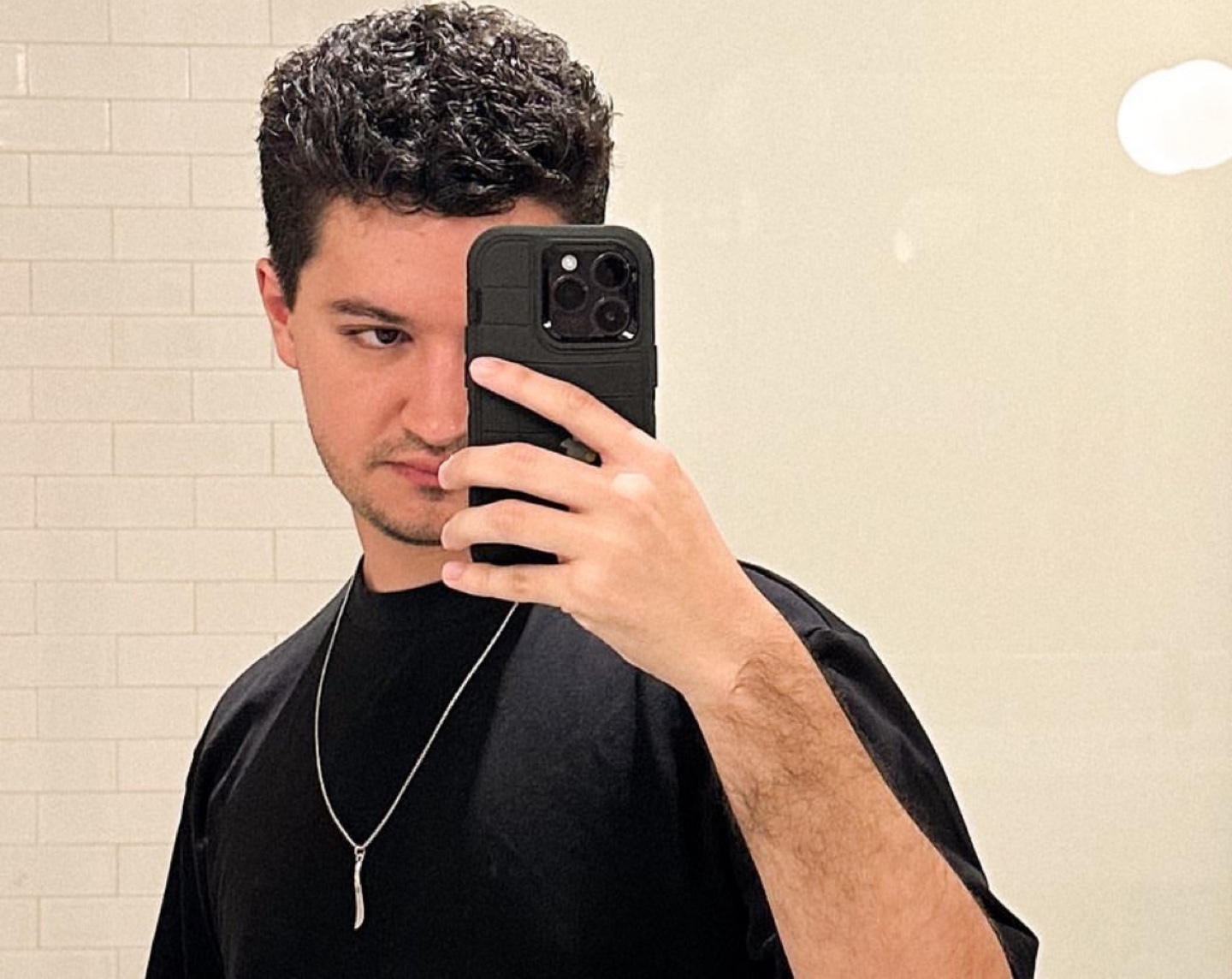 Andres SM profile