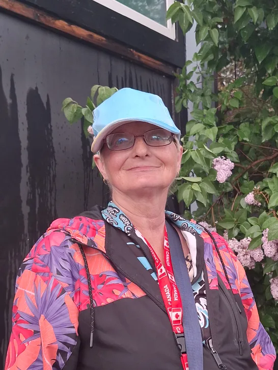 carolyn moniuk profile