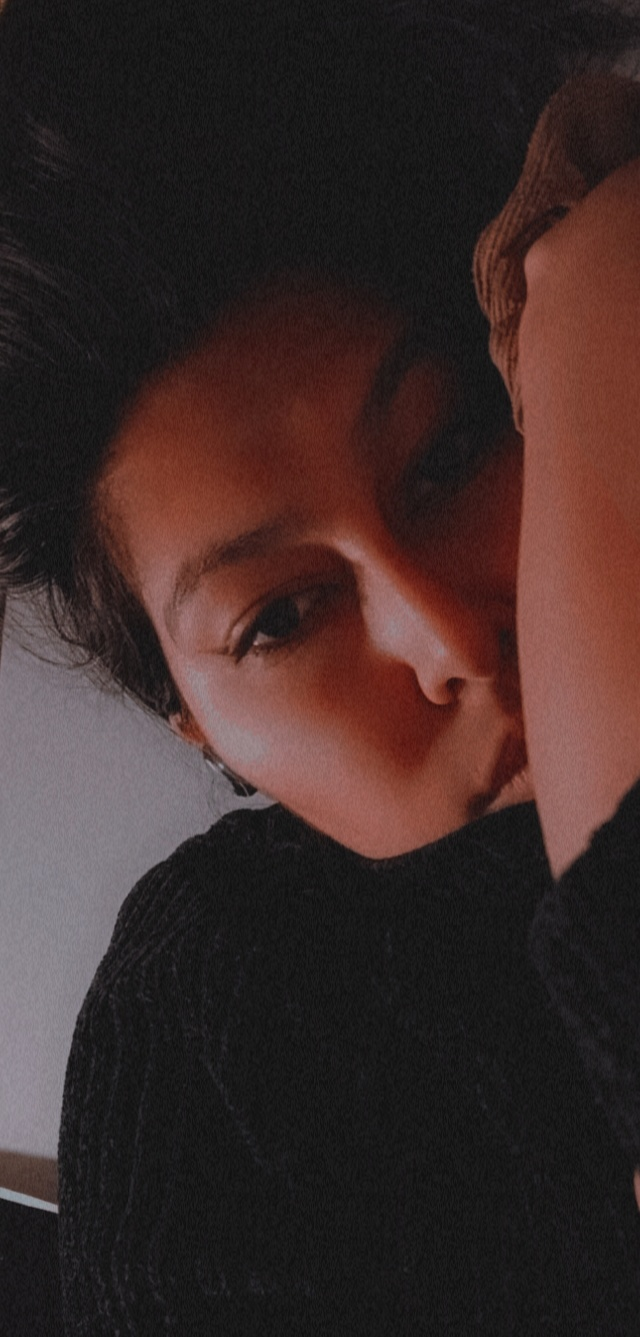 Liz profile