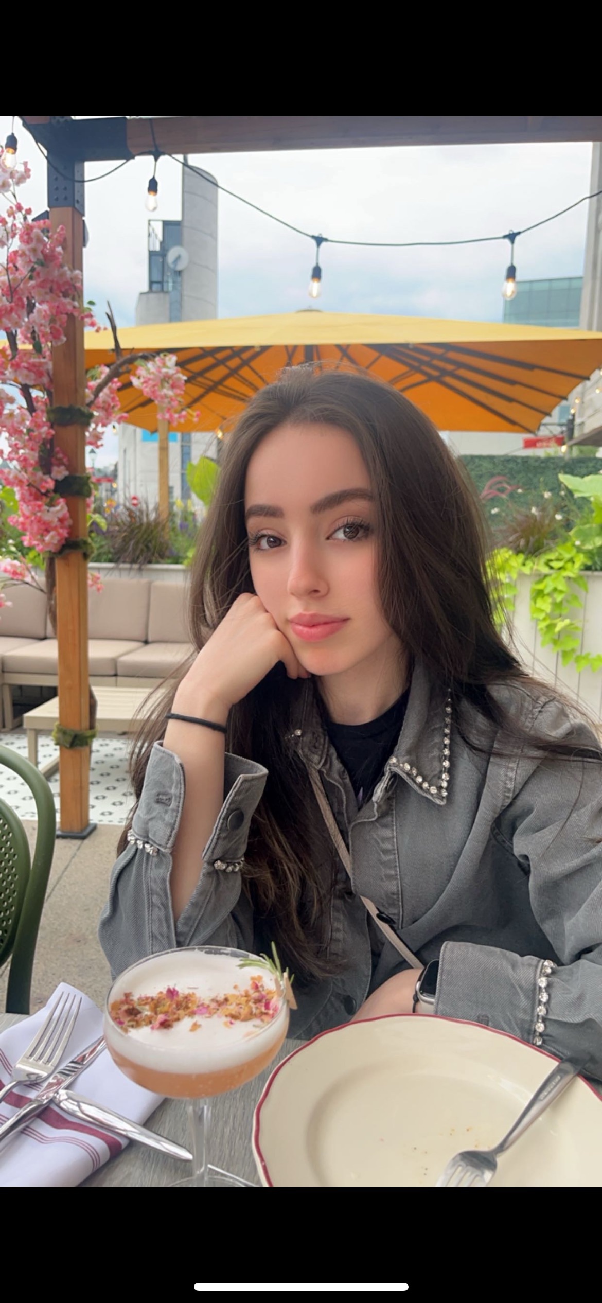 Naya moud profile