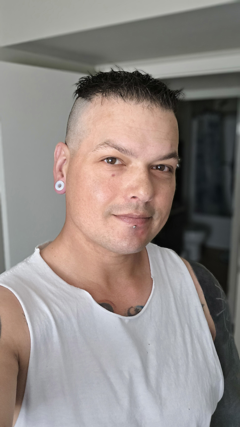 Derrick profile
