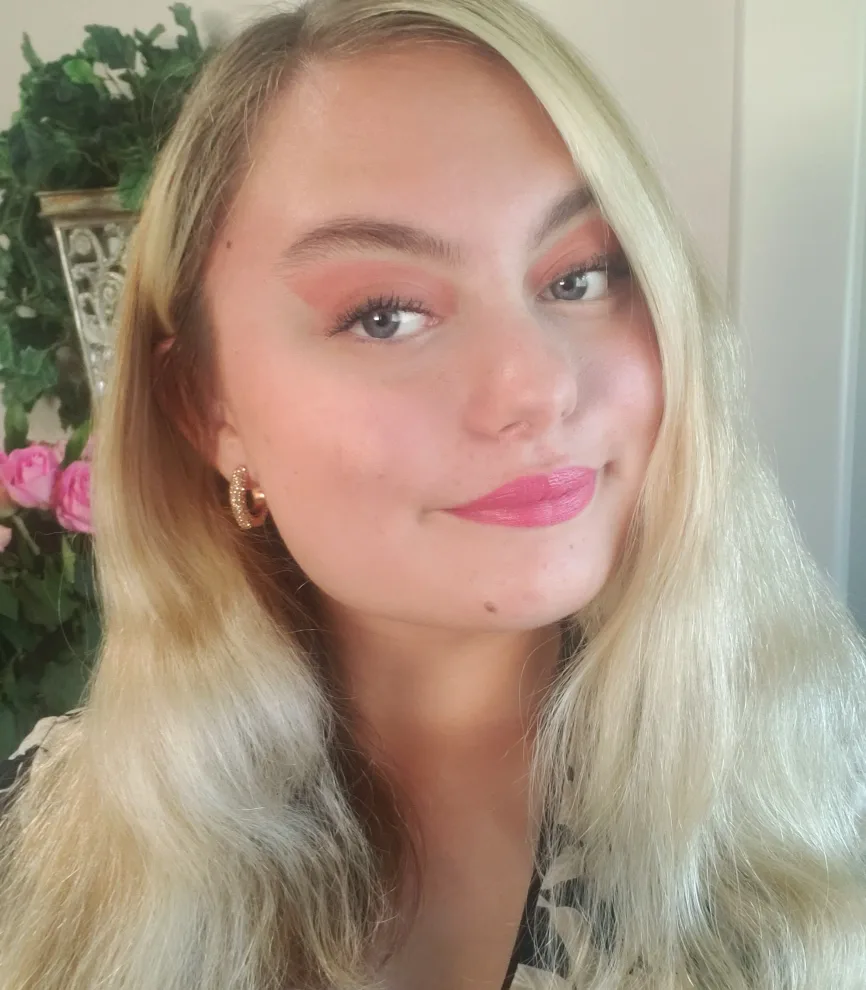 Chanelle Chalazan profile