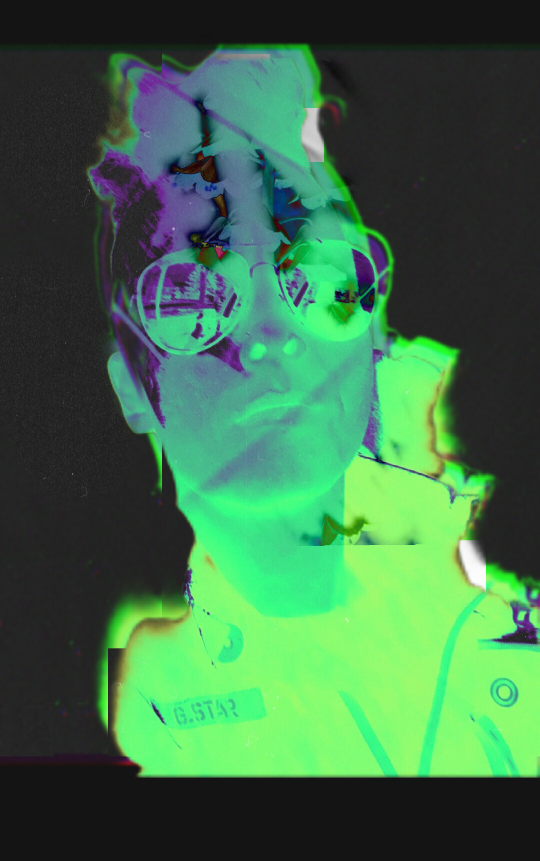 dee profile